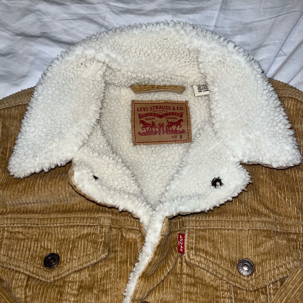 Levi’s Women Corduroy Sherpa Jacket